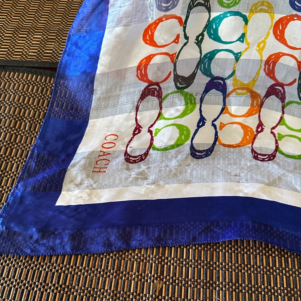 Colorful Geometric Pattern Quilt - Picture 2 of 3